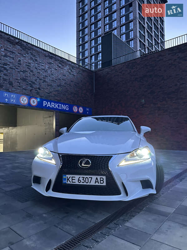 Lexus Is (2013)