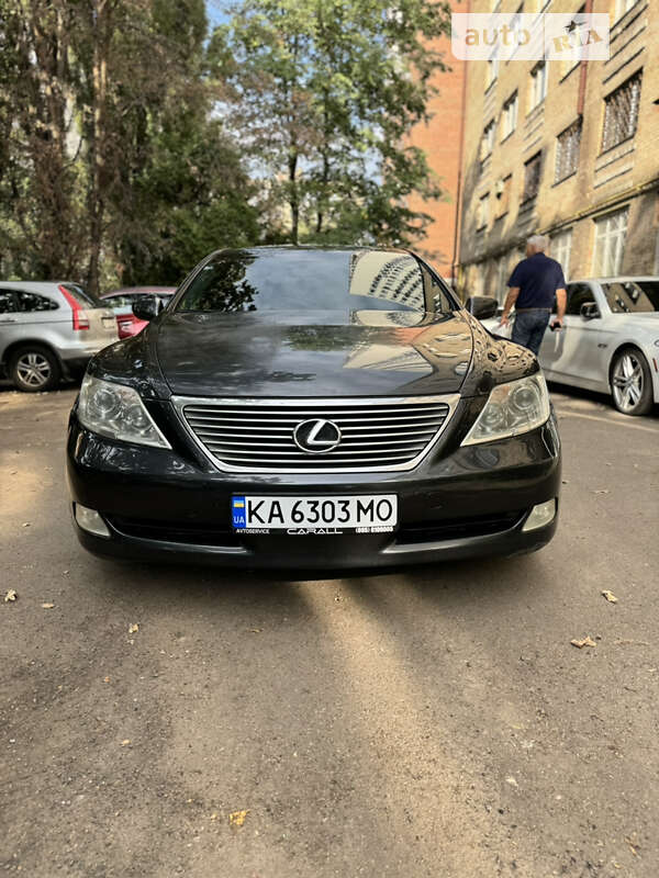 Lexus Ls 460 (2006)