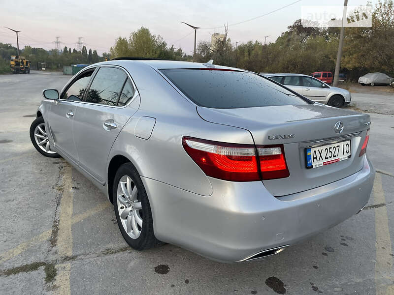 Lexus Ls 460 l (2007)