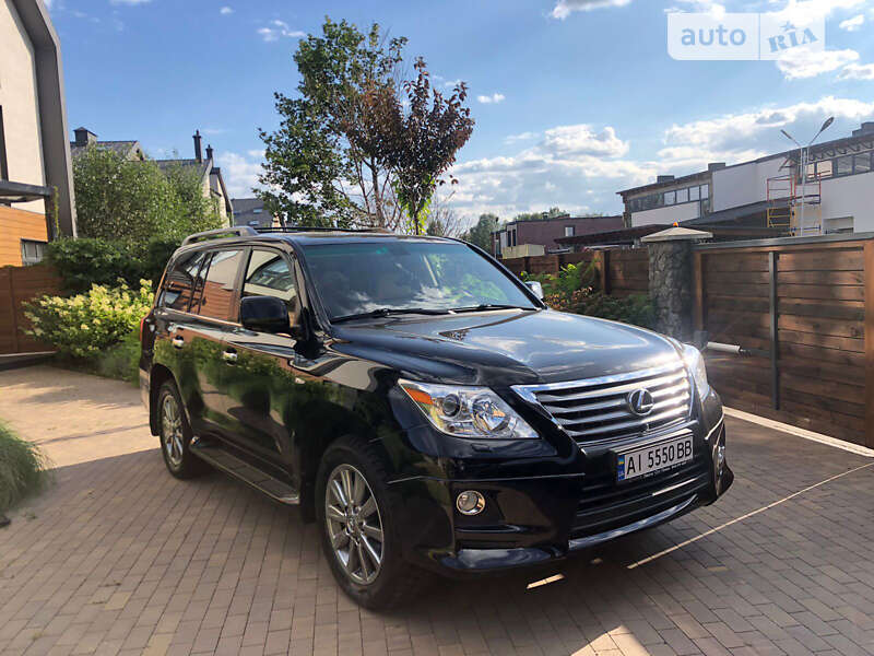 Lexus Lx (2011)