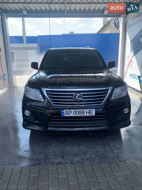 Lexus Lx (2011)