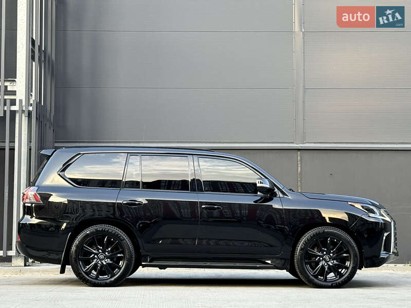 Lexus Lx (2020)