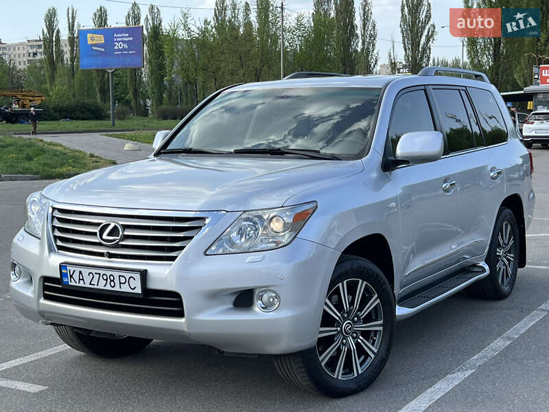 Lexus Lx (2010)
