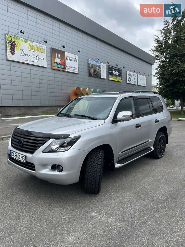 Lexus Lx (2008)