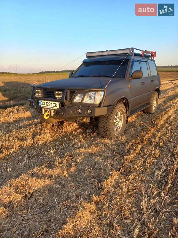Lexus Lx (2000)