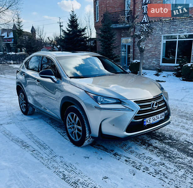 Lexus Nx (2015)