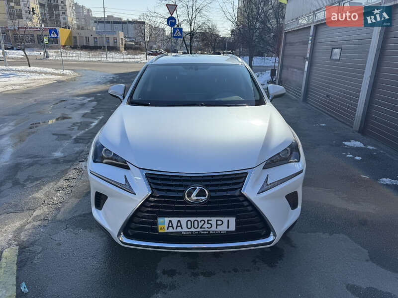 Lexus Nx (2019)