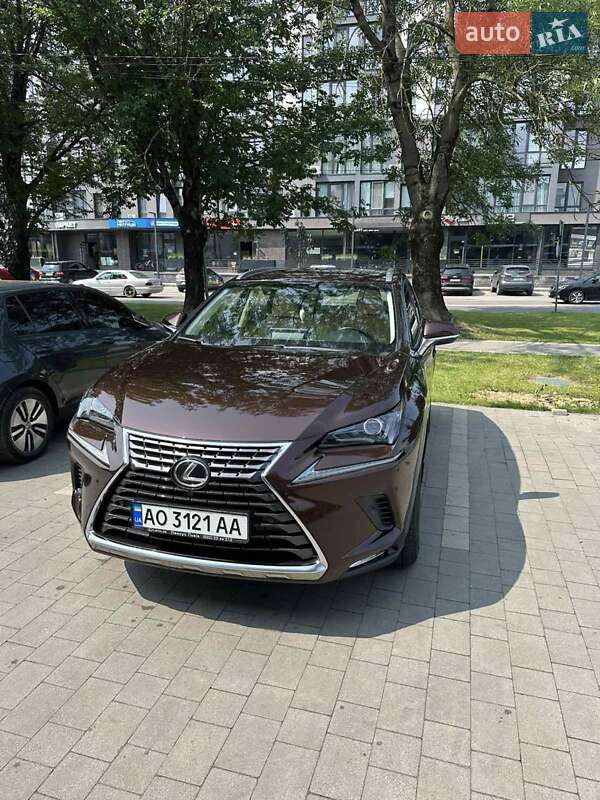 Lexus Nx (2017)