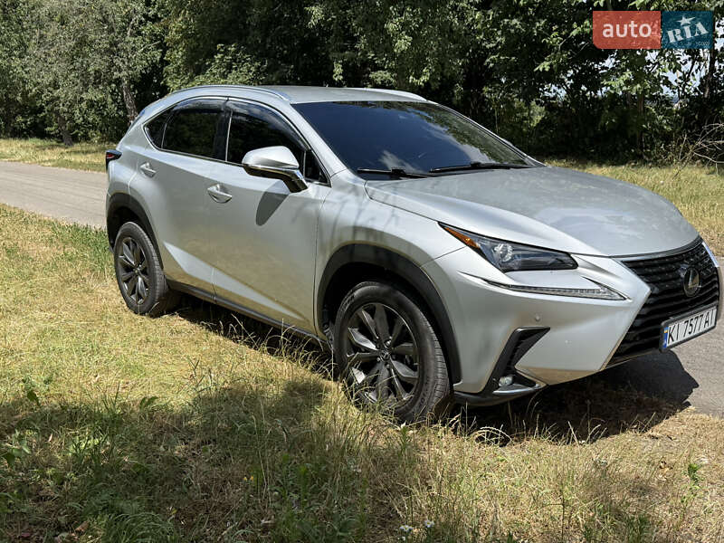 Lexus Nx (2019)