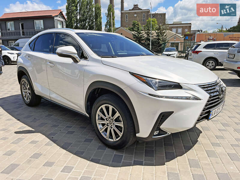 Lexus Nx (2019)
