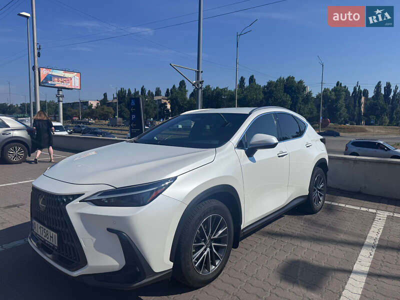 Lexus Nx (2022)