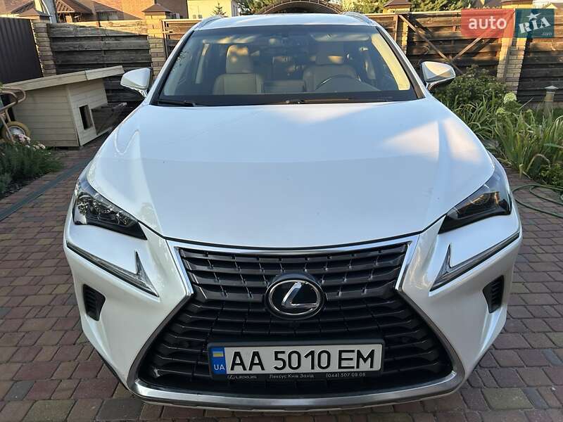 Lexus Nx (2018)