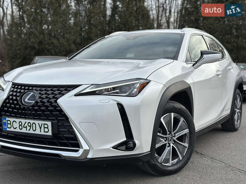 Lexus Ux (2021)