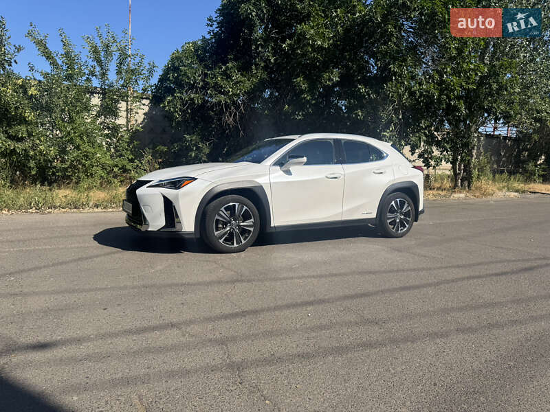 Lexus Ux (2019)
