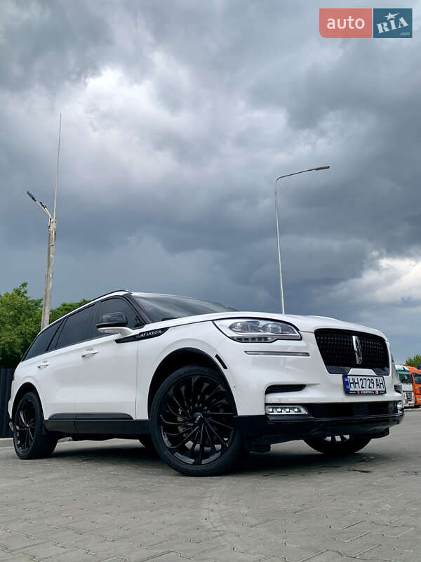 Lincoln Aviator (2022)