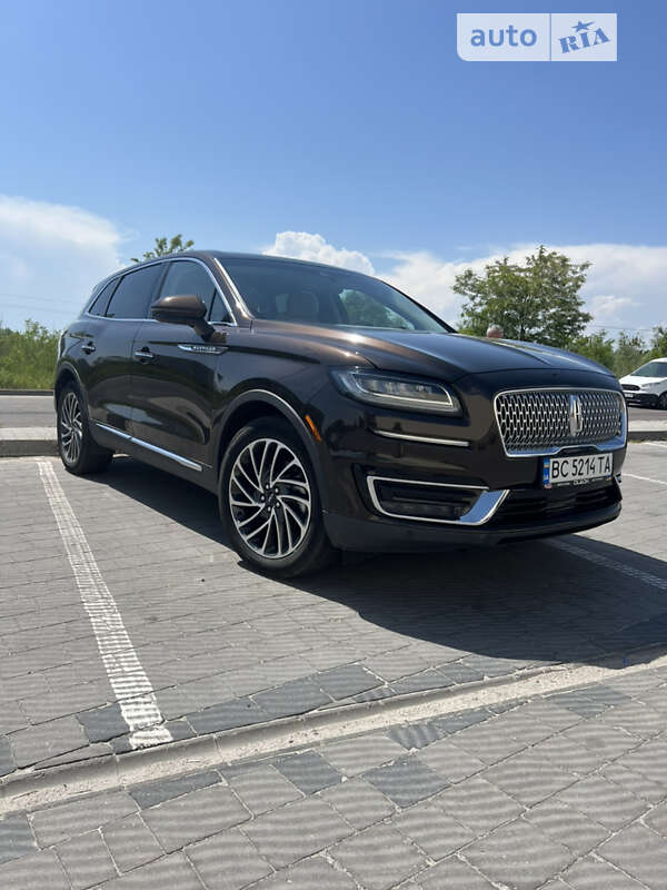 Lincoln Nautilus (2020)