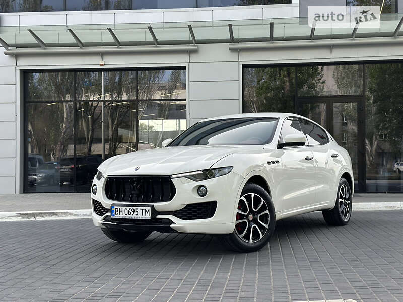 Maserati Levante (2017)