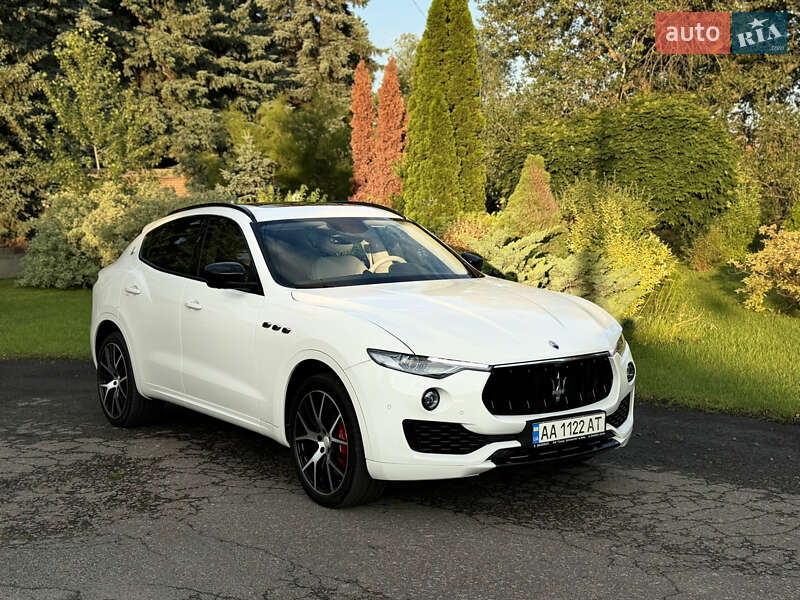Maserati Levante (2016)