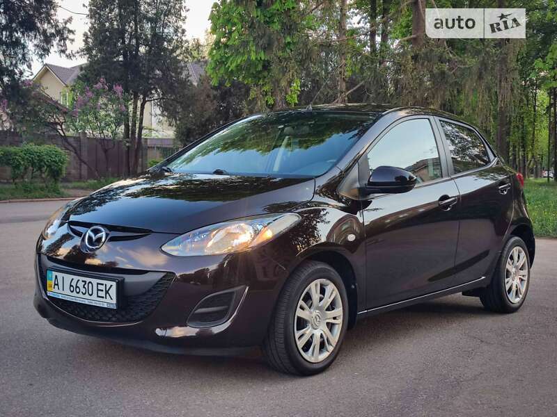 Mazda 2 (2012)