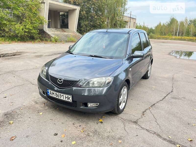 Mazda 2 (2004)