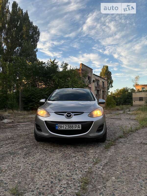 Mazda 2 (2012)