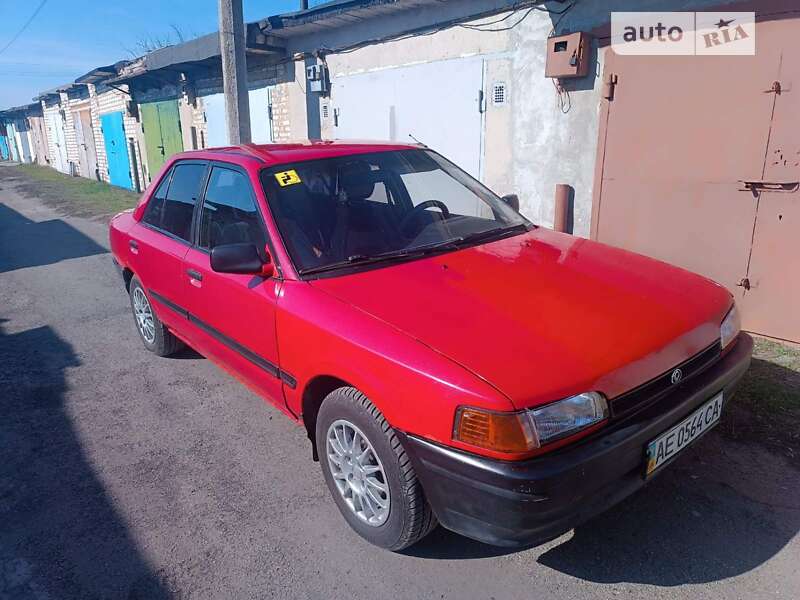 Mazda 323 (1994)
