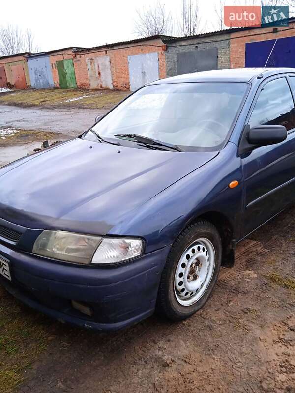 Mazda 323 (1997)