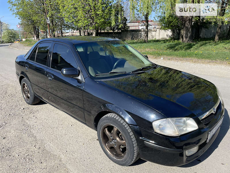 Mazda 323 (1999)