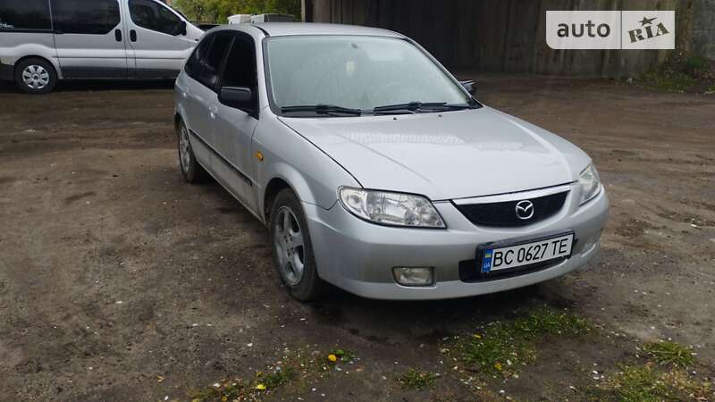 Mazda 323 (1999)