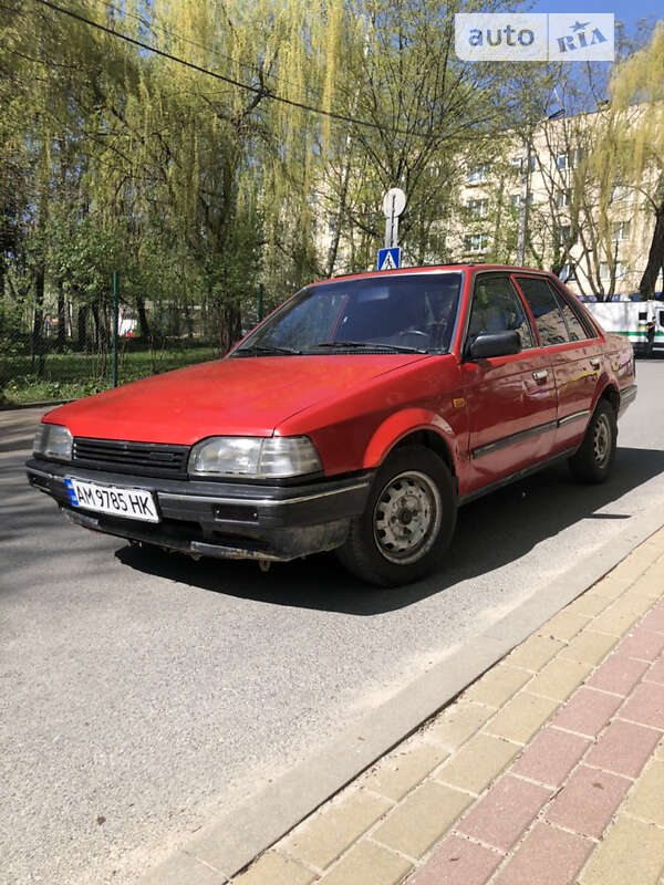 Mazda 323 (1988)
