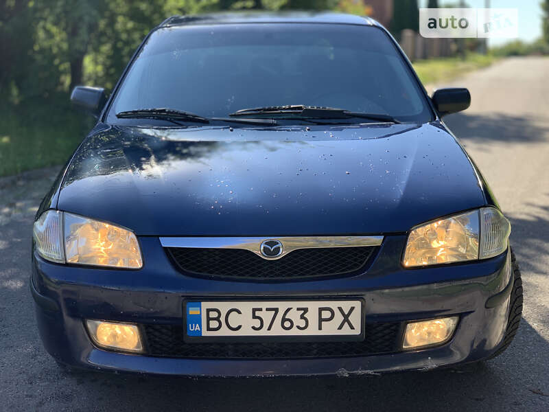 Mazda 323 (2000)
