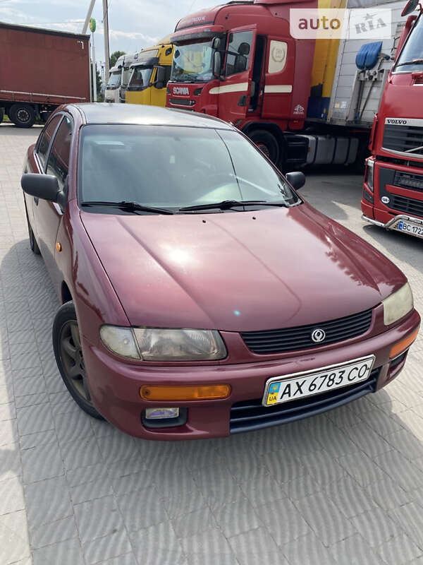 Mazda 323 (1995)