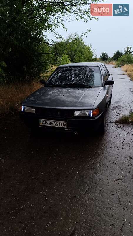 Mazda 323 (1990)