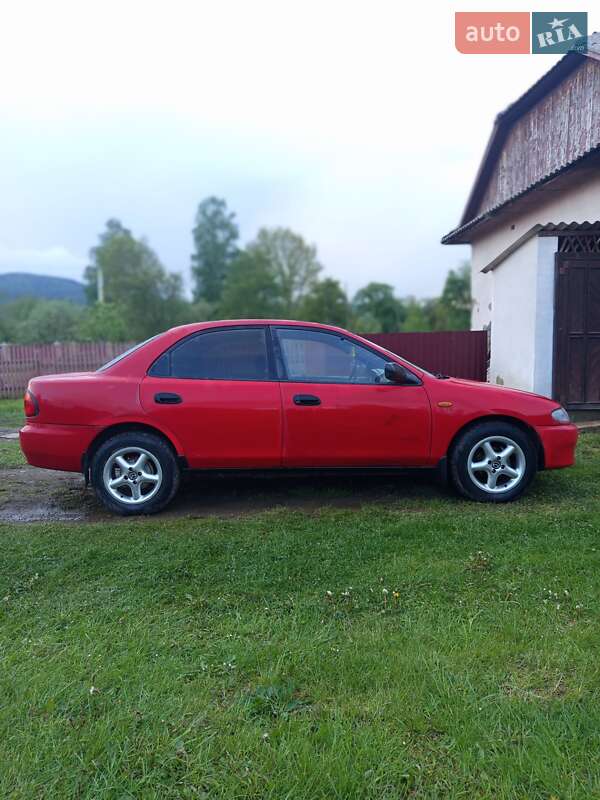 Mazda 323 (1994)