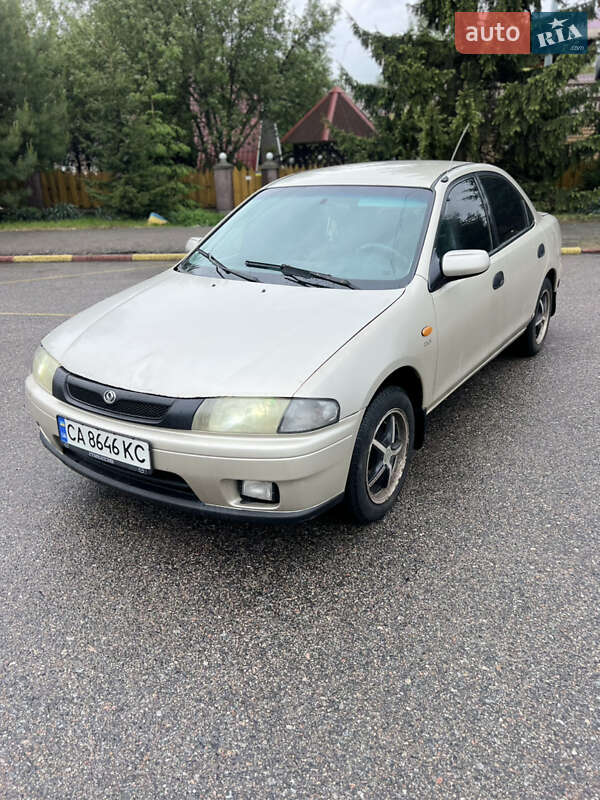 Mazda 323 (1998)