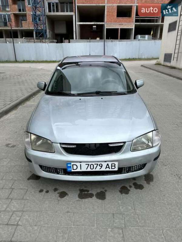 Mazda 323 (2001)