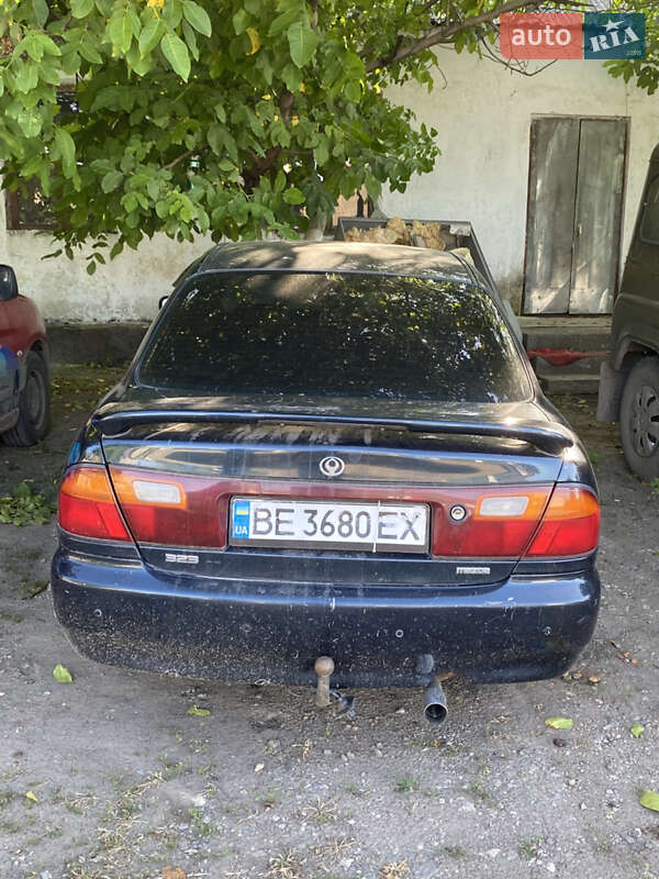 Mazda 323 (1995)