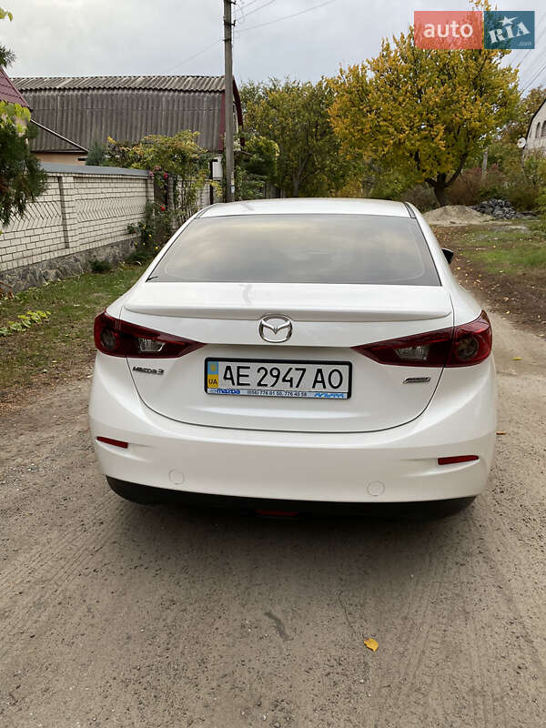Mazda 3 (2015)