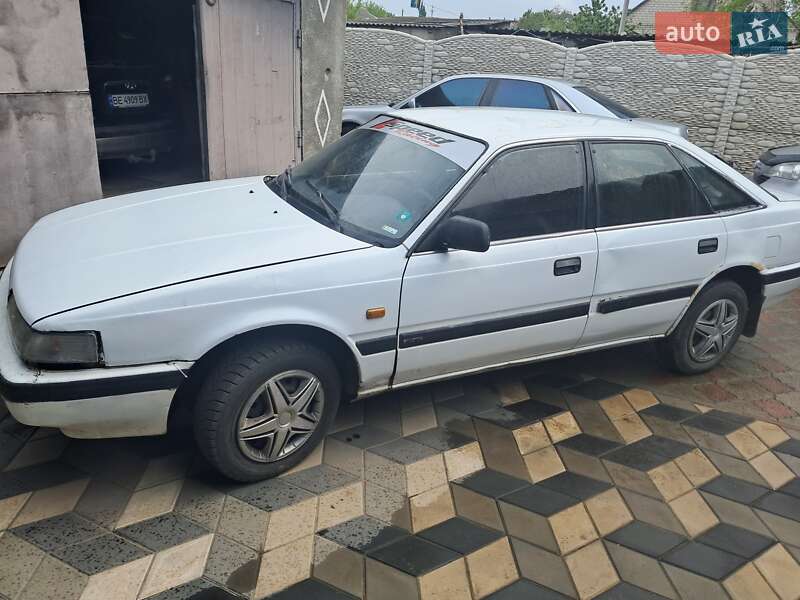 Mazda 626 (1988)