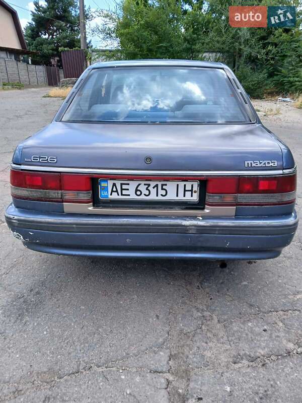 Mazda 626 (1988)