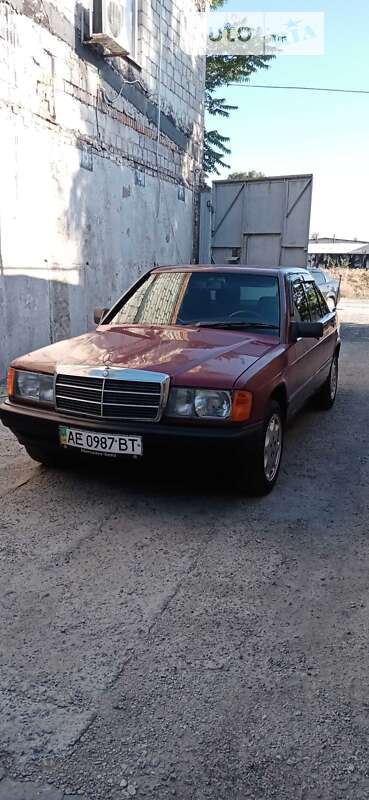 Mercedes-benz 190 (1985)
