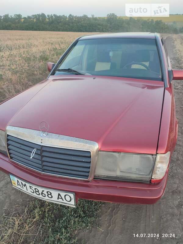 Mercedes-benz 190 (1988)