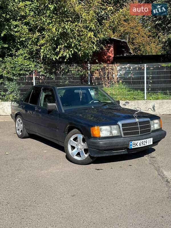 Mercedes-benz 190 (1990)