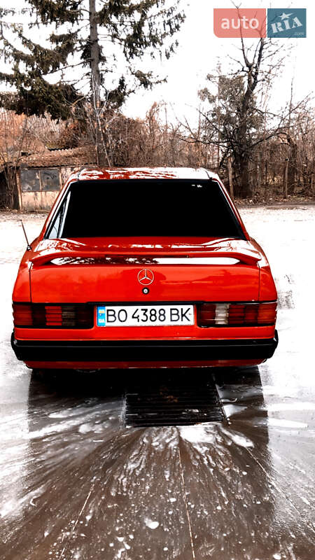 Mercedes-benz 190 (1985)