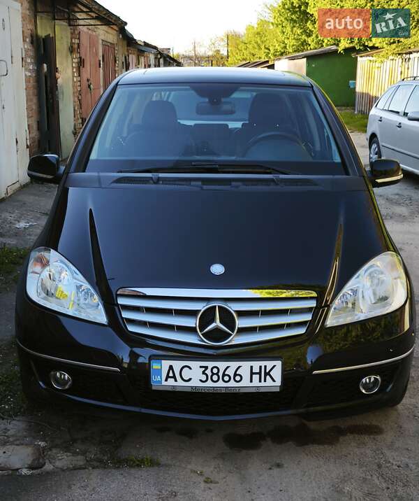 Mercedes-benz A-class (2009)