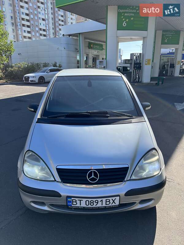 Mercedes-benz A-class (2004)