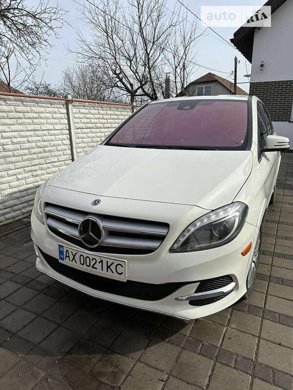 Mercedes-benz B 250 (2017)