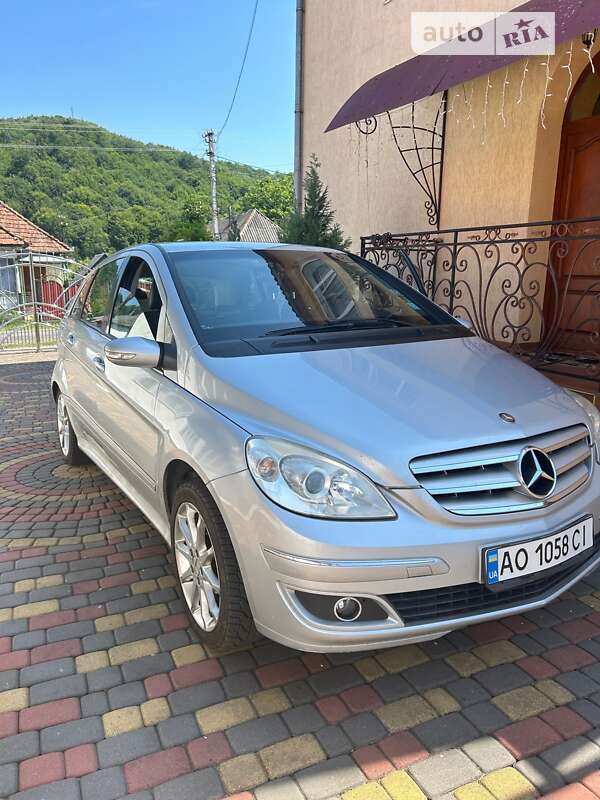 Mercedes-benz B 200 (2006)