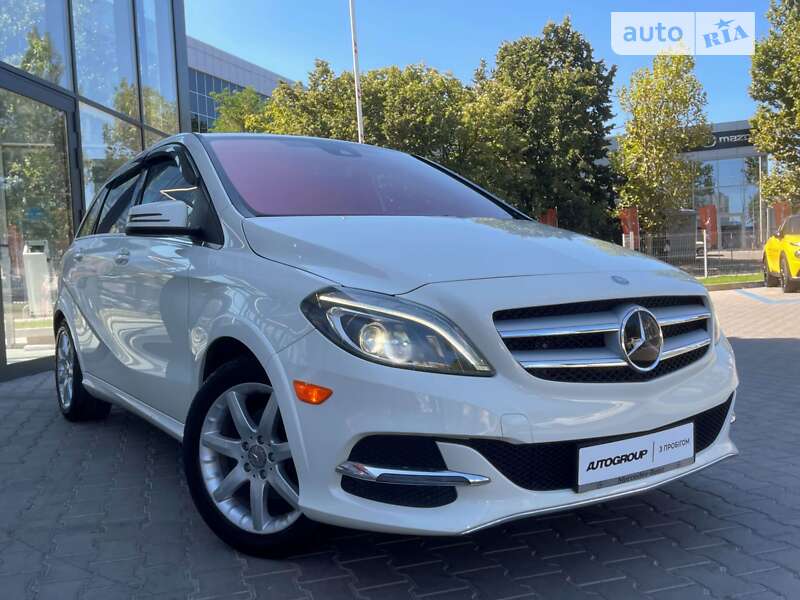 Mercedes-benz B 250 (2015)