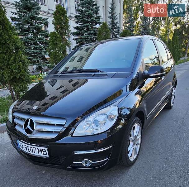 Mercedes-benz B-class (2010)